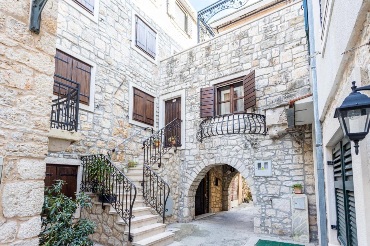 Stone House Srida Leilighet Baška Voda Eksteriør bilde